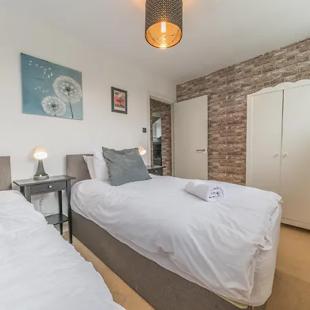 Holiday home Sunny Brae, Dog Friendly *