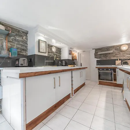 Holiday home Sunny Brae, Dog Friendly *