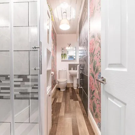 Sunny Brae, Dog Friendly Holiday home Windermere